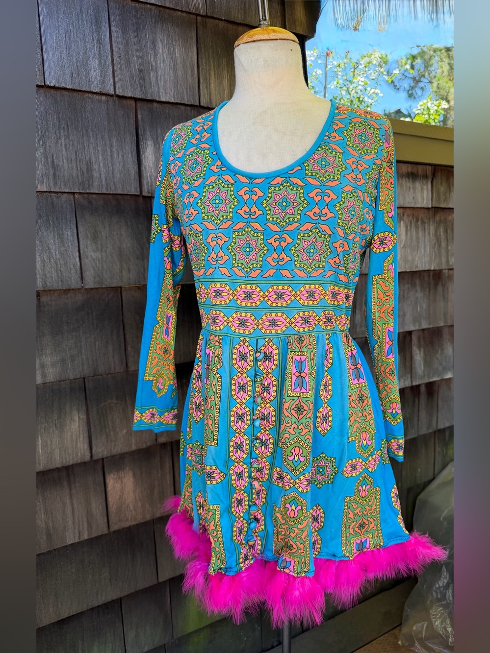 Vintage WB festival mini dress with neon pink faux fur trim S/M Maurice.
